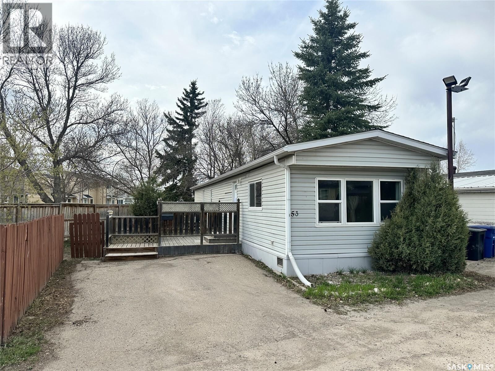 Property Photo:  53 219 Grant Street  SK S7N 2A5 