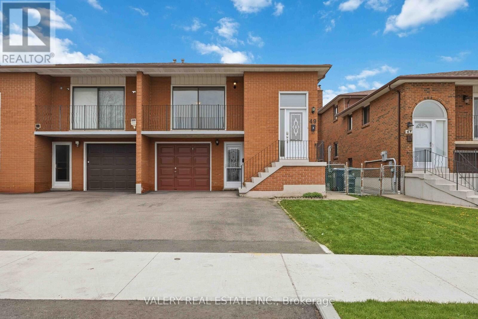 Property Photo:  49 Sentinel Road A - Upper  ON M3J 3E4 