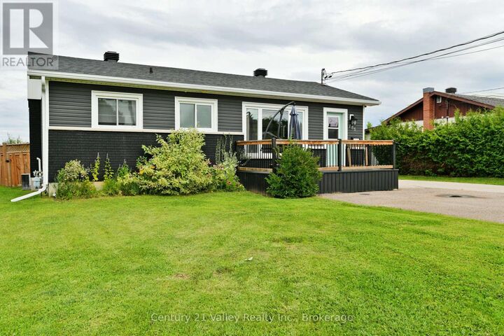 Photo de la propriété:  785 Eighth Street  ON K7V 1B5 