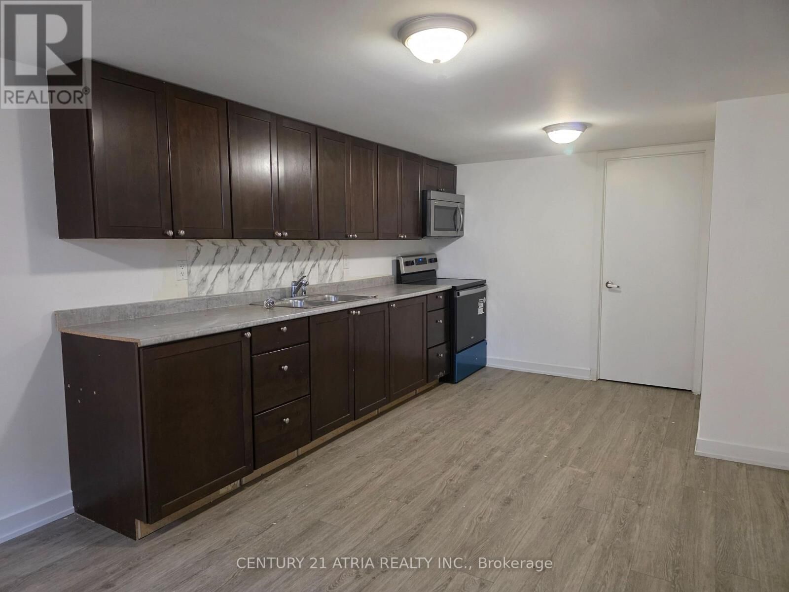 Property Photo:  19 Meadowview Avenue Lower  ON L3T 1G8 