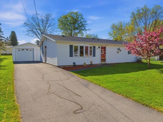 Property Photo:  606 N Plum Avenue  WI 54449 