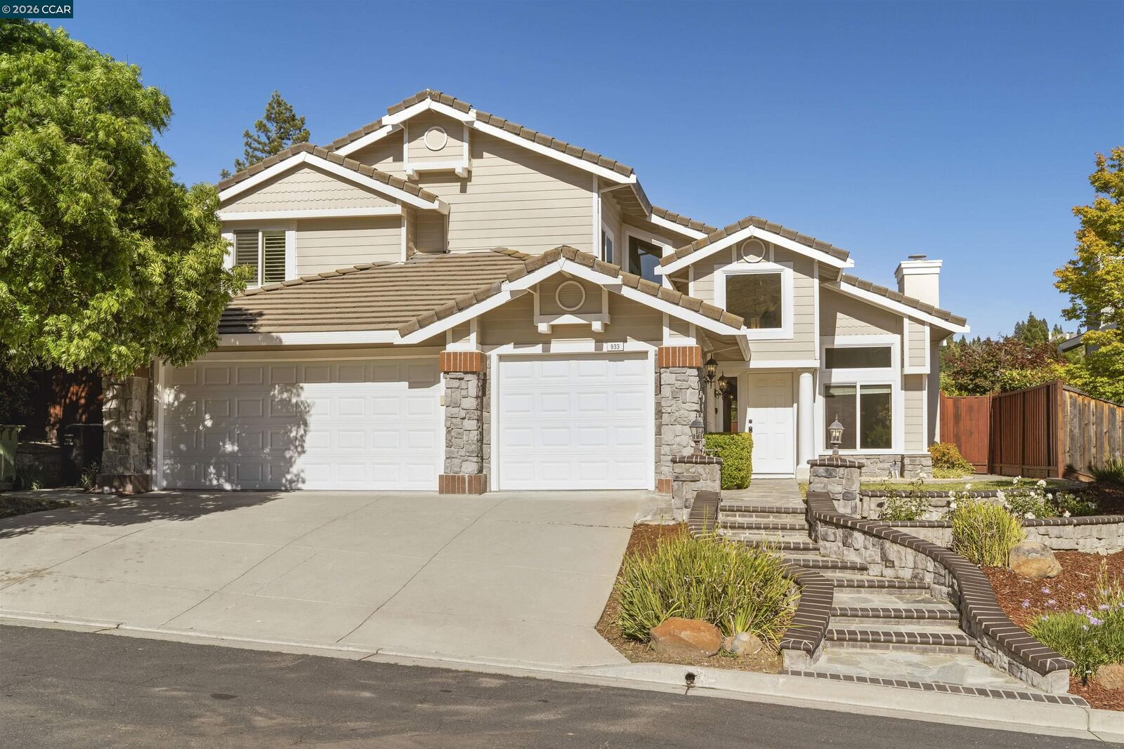 Property Photo:  933 Spring Water Street  CA 94506 
