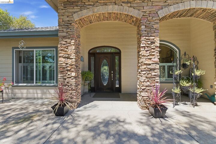 Property Photo:  690 Golden Gate Circle  CA 95370 