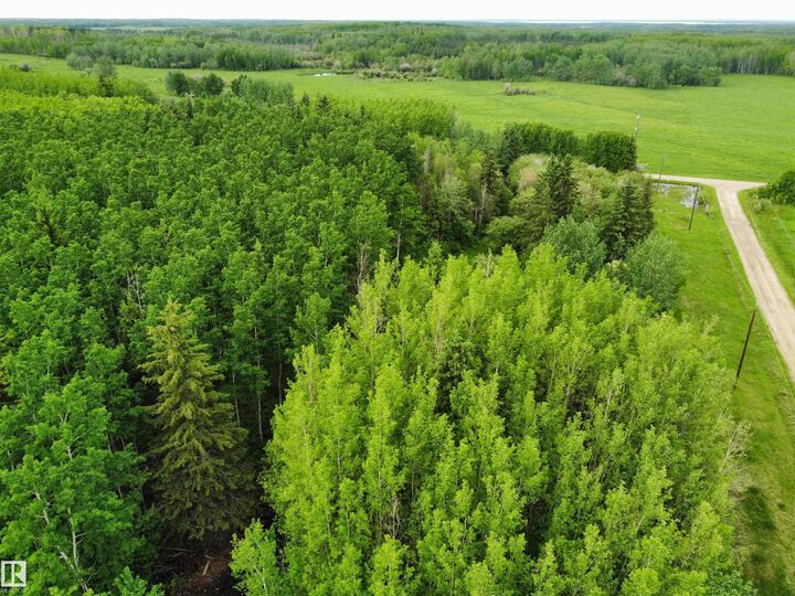 Property Photo: 15113 Township Road 670 AB T0A 2C0