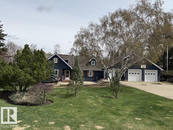 Property Photo:  13 Grandview Crescent  AB T8T 1X7 