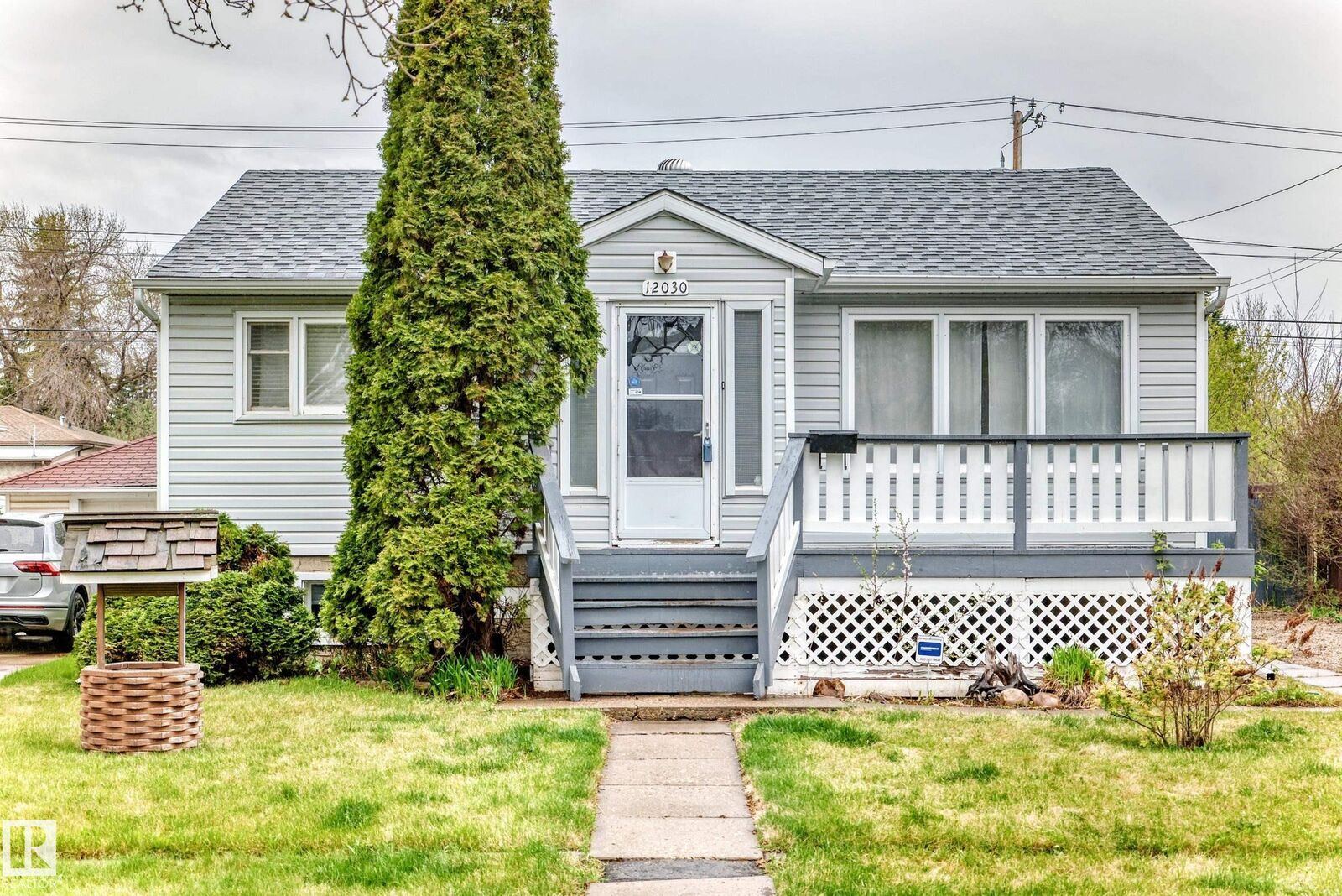 Property Photo:  12030 48 Street NW  AB T5W 2Y8 