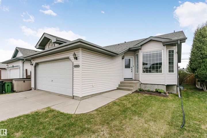 Property Photo:  12907 136 Street NW  AB T5L 5C8 