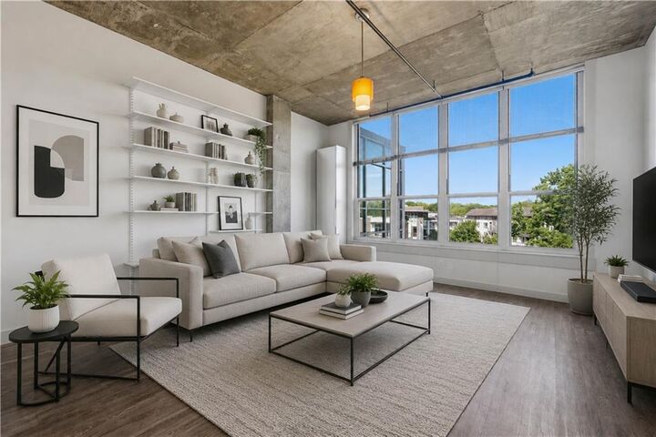 Property Photo:  245 N Highland Avenue NE 402  GA 30307 