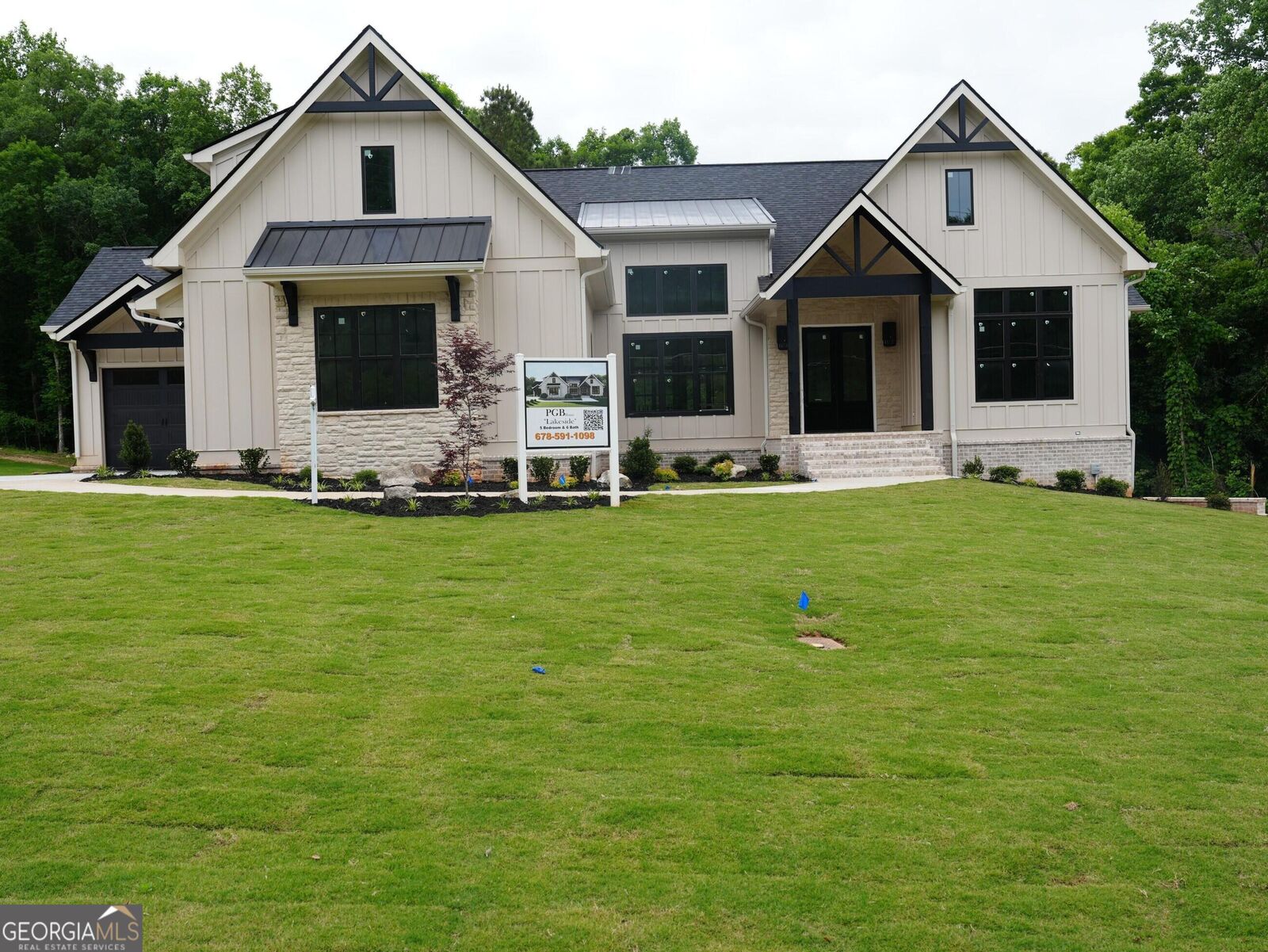Property Photo:  2468 NE Rockbridge Road NW  GA 30012 