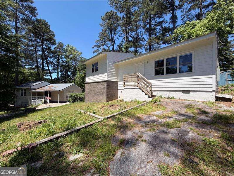 Property Photo:  2027 Kenwood Road SE  GA 30082 