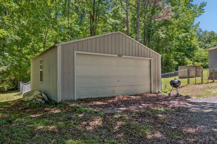 Property Photo:  1809 Dry Valley Road  GA 30741 