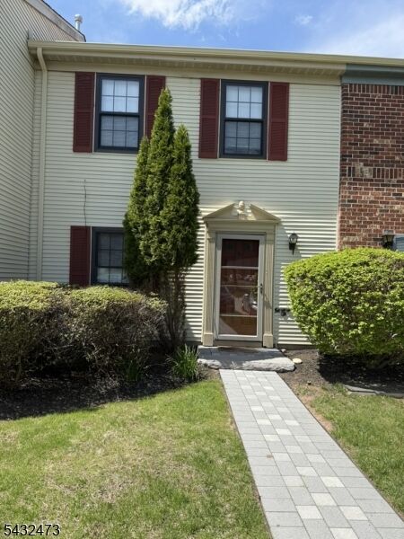 Property Photo: 464 Harwick Ct NJ 08854