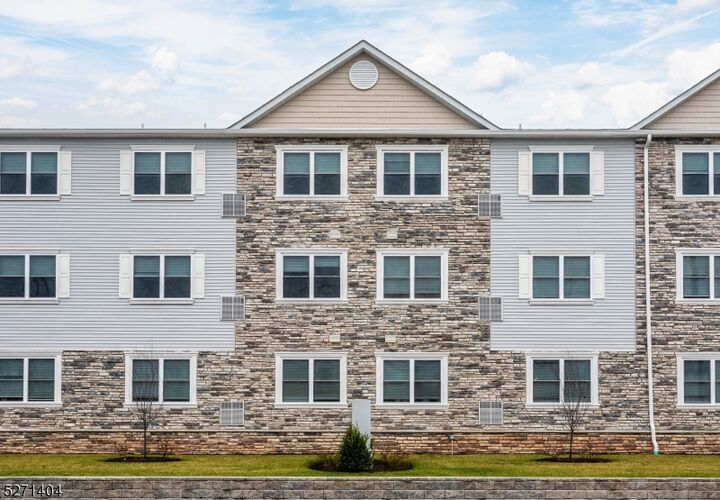 Property Photo: 1025 Raritan Rd 303 NJ 07066