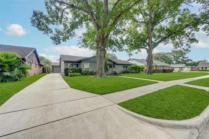 Property Photo:  9223 Kapri Lane  TX 77025 