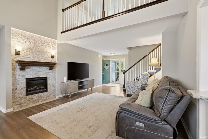 Property Photo: 2113 Meadowsweet Parkway IN 46808
