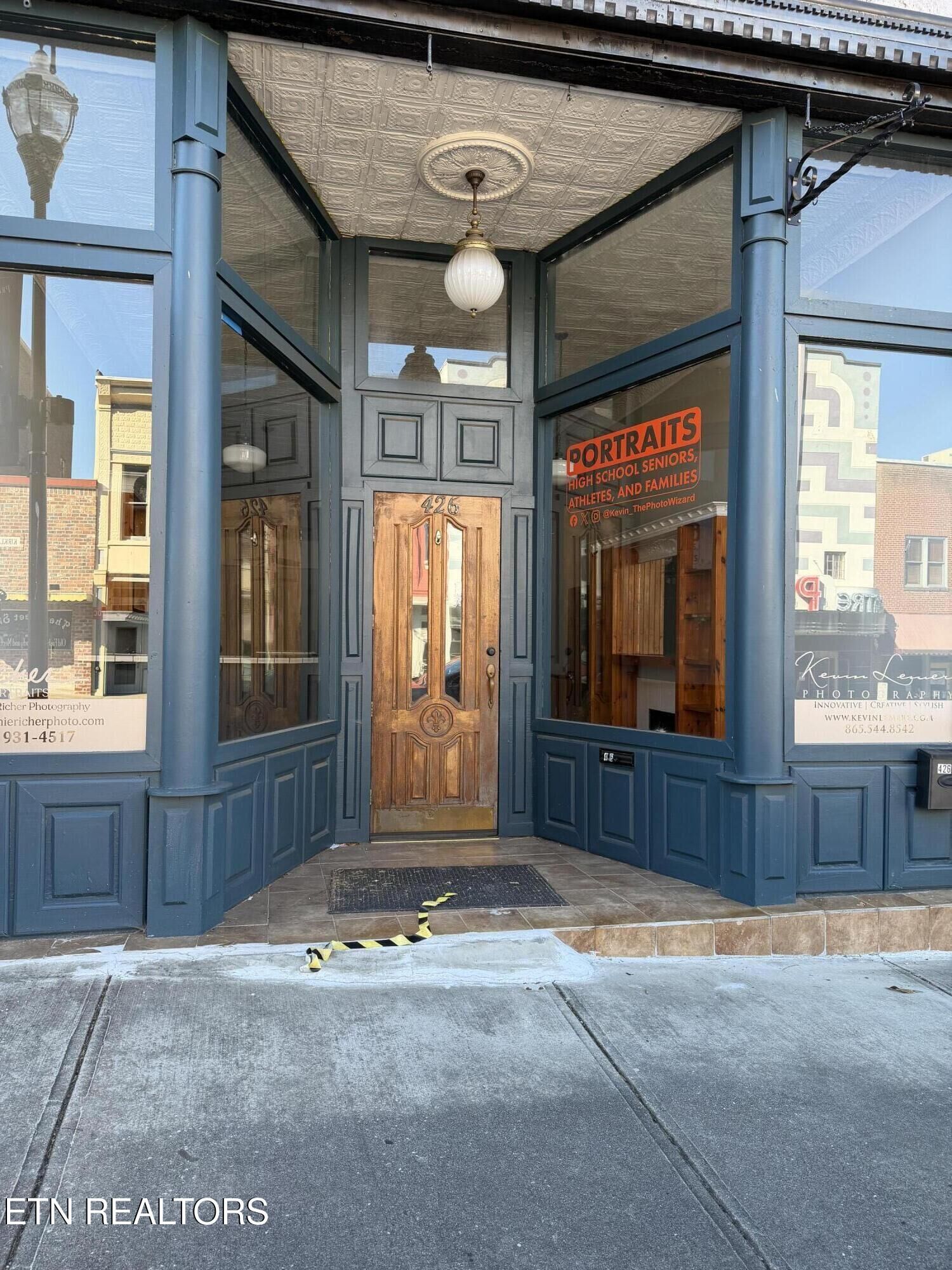 Property Photo:  426 N Roane St  TN 37748 