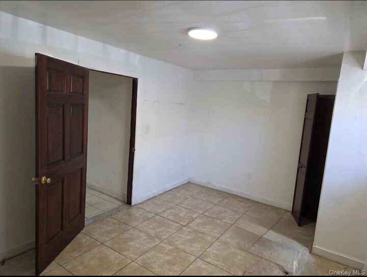 Property Photo:  1729 Barnes Avenue  NY 10462 