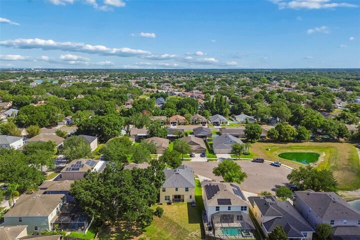 Property Photo:  11509 Dutch Iris Drive  FL 33578 