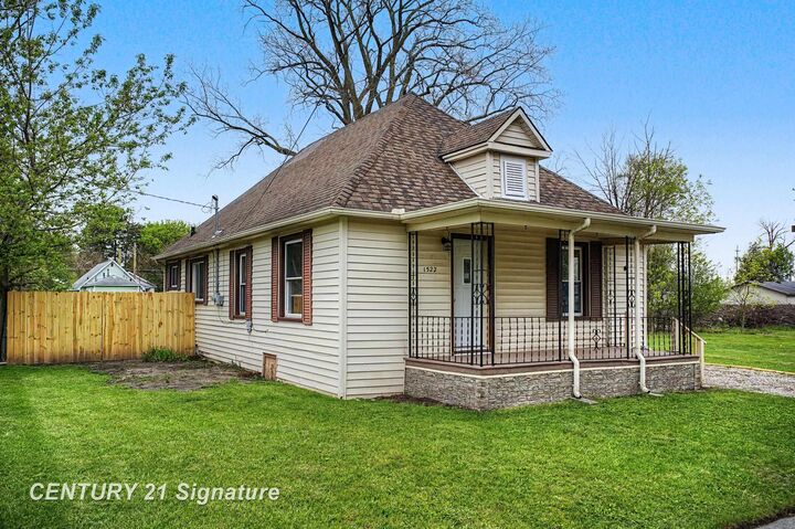 Property Photo:  1522 Gilbert Street  MI 48602 