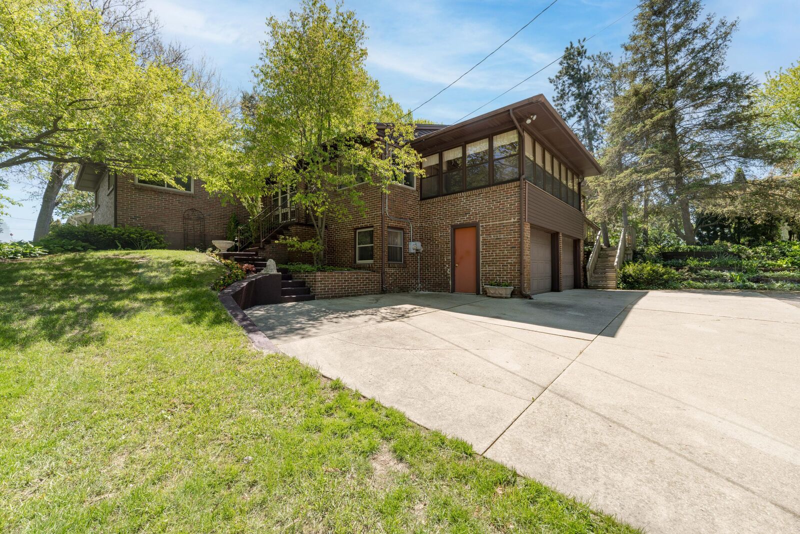 Property Photo: 3170 Barry Street MI 49426