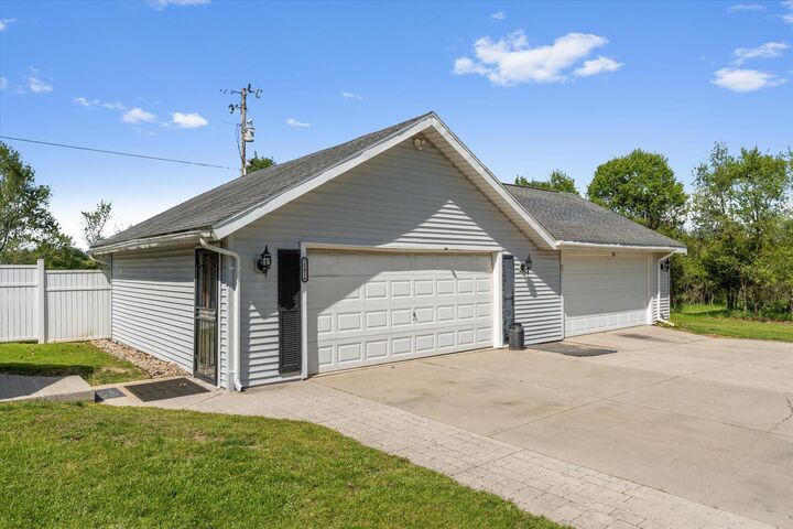 Property Photo:  26016 Yankee Street  MI 49112 