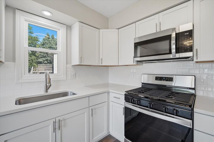 Property Photo:  2602 Kapok Drive  IL 61704 