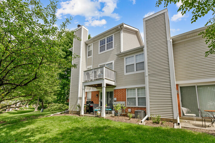Property Photo:  