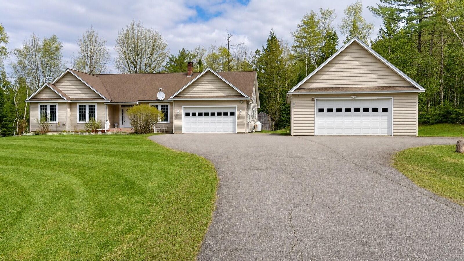 Property Photo:  30 Merritt Drive  ME 04473 