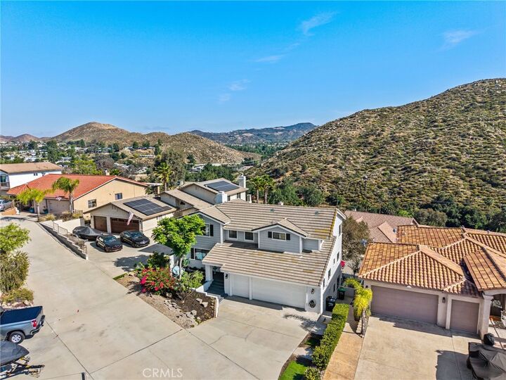 Property Photo: 30718 Early Round CA 92587
