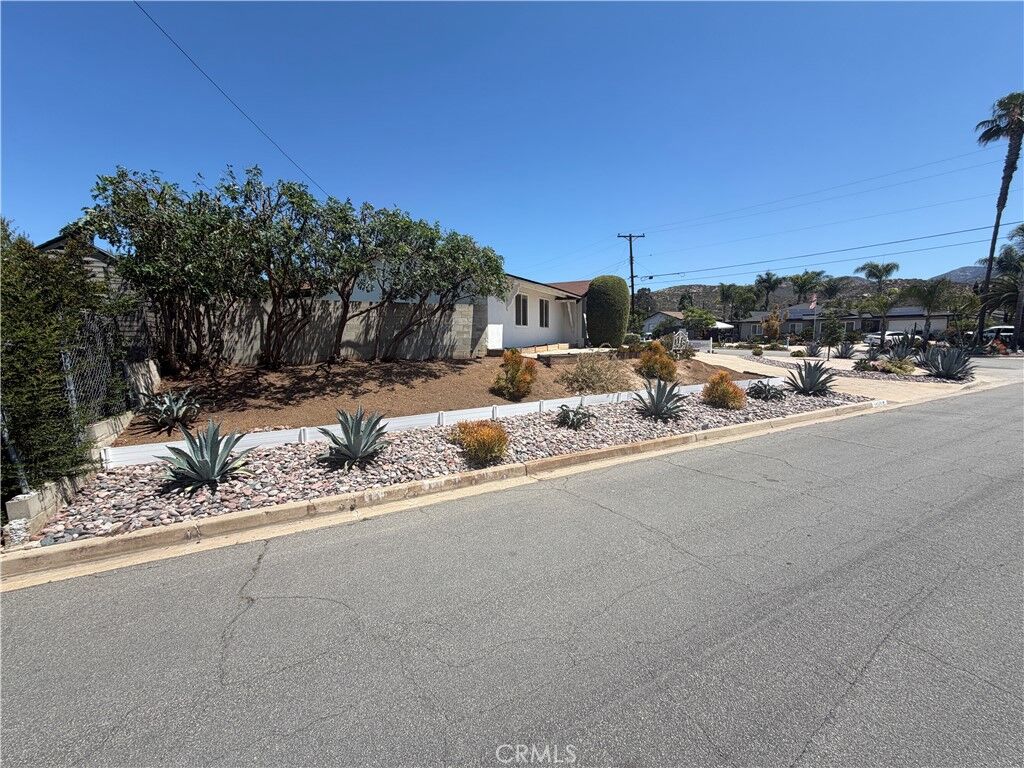 Property Photo:  14538 Springvale Street  CA 92064 