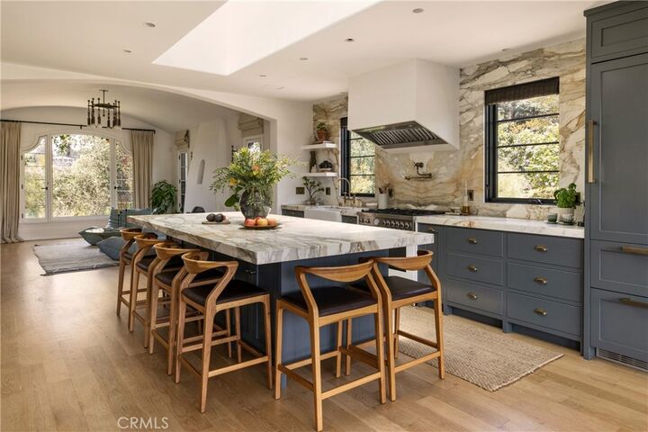 Property Photo:  2168 Princeton  CA 90026 