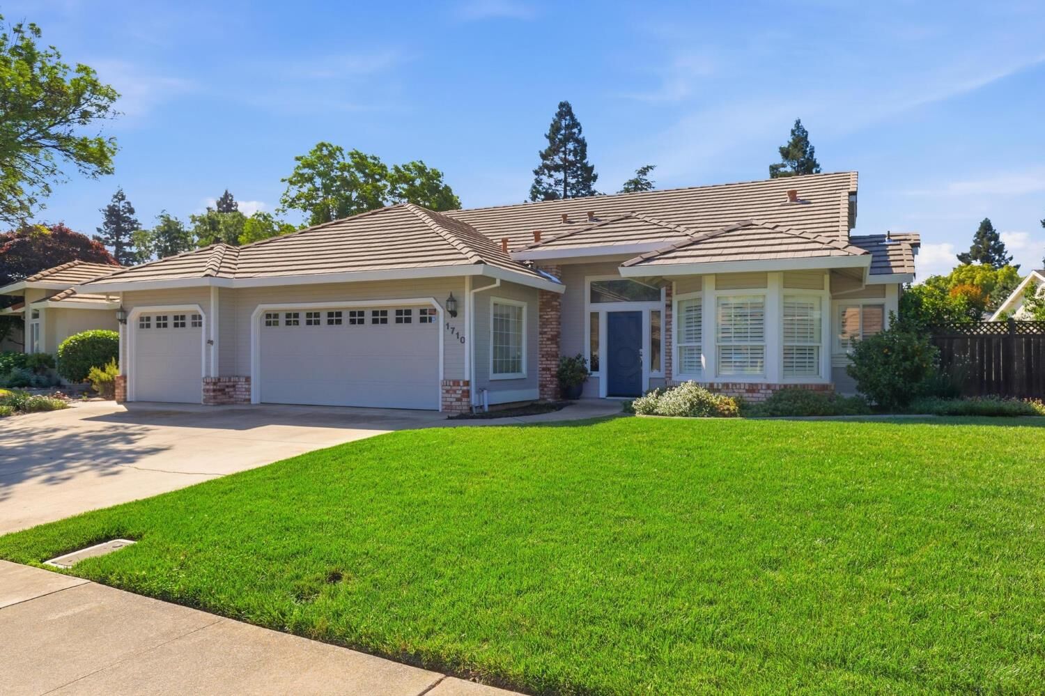 Property Photo: 1710 Cartagena Drive CA 95993