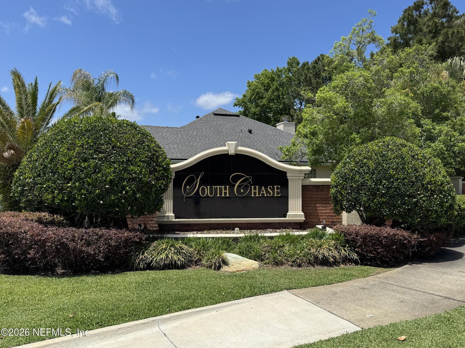 Property Photo: 7834 Chase Meadows Drive W FL 32256