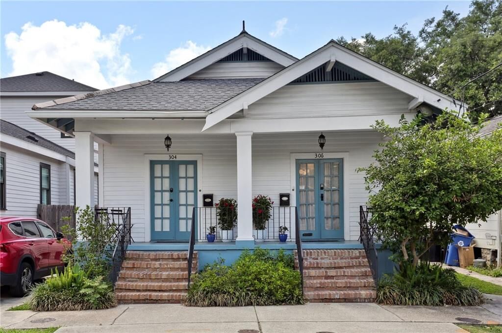 Property Photo:  304 Henry Clay Avenue  LA 70118 