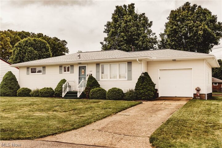 Property Photo:  1337 Canoe Lane  OH 43812 
