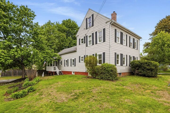 Property Photo:  118 Court Street  NH 03820 