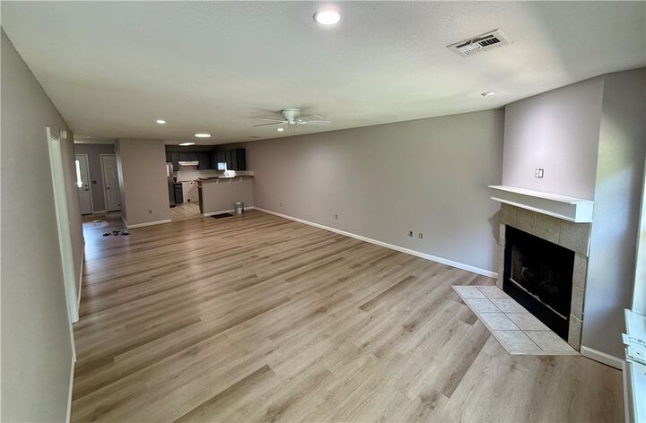 Property Photo:  2413 & 2415 S 16th Street  AR 72758 
