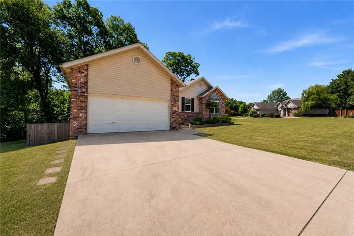 Property Photo:  2 Mills Drive  AR 72714 