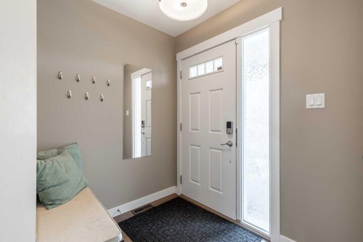 Property Photo:  326 Coalbanks Boulevard W  AB T1J 4V4 