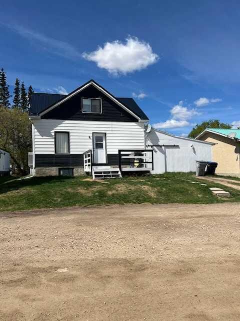 Property Photo:  4810 46 Street  AB T0E 1N0 