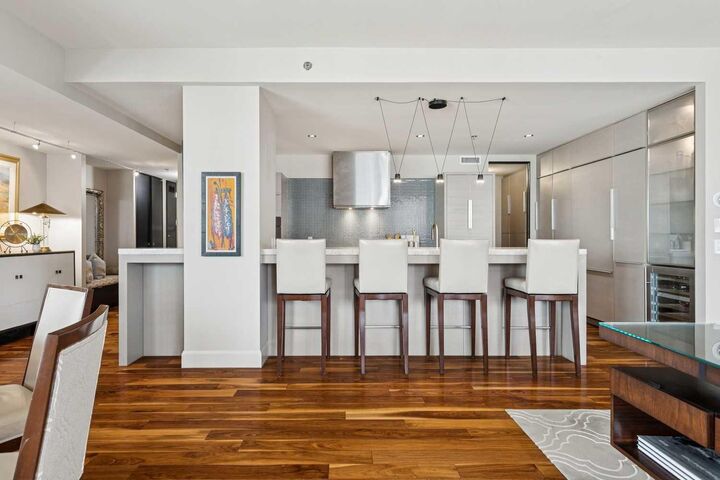 Property Photo: 108 9 Avenue SW 1601 AB T2P 0S9