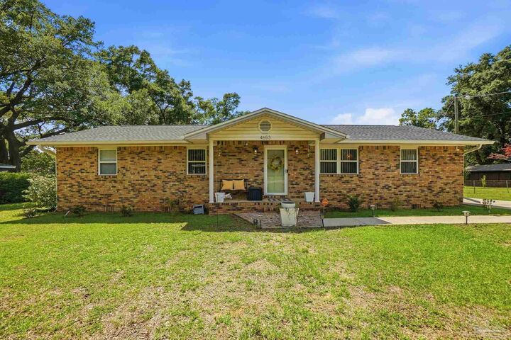 Property Photo:  4653 Dean Dr  FL 32571 