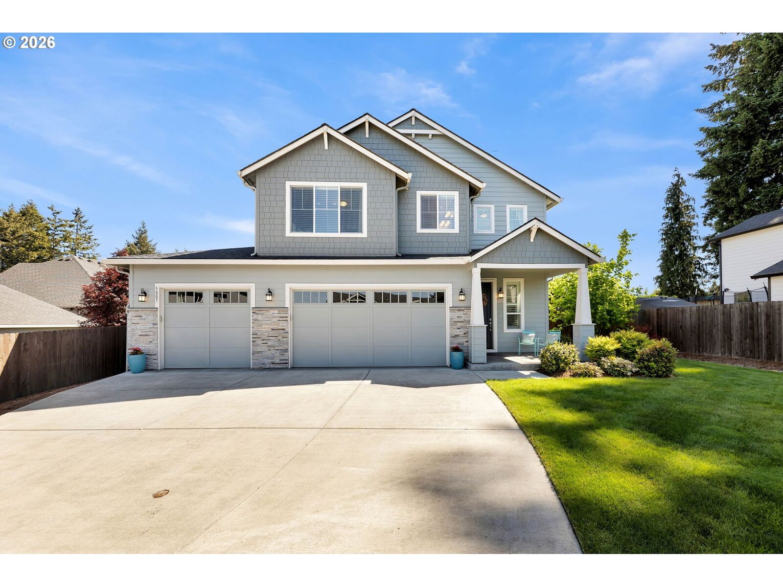 Property Photo:  5807 NE 125th Cir  WA 98686 