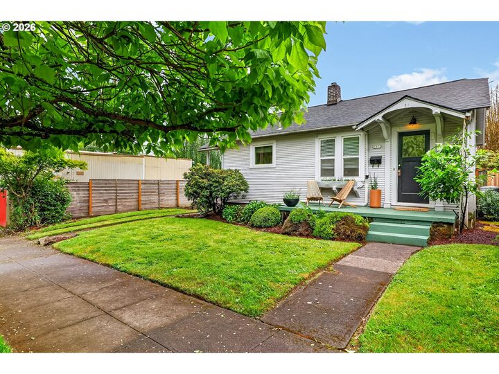 Property Photo: 1312 SE Mall St OR 97202