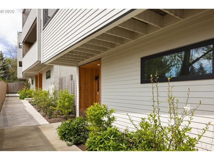 Property Photo: 4615 N Campbell Ave OR 97217