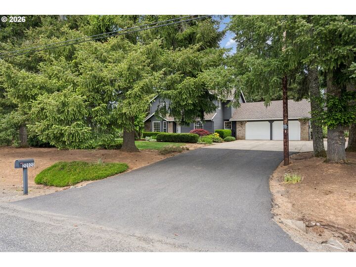 Property Photo:  20920 S Ridge Rd  OR 97045 