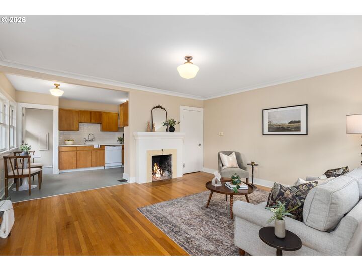 Property Photo:  929 NE Tillamook St  OR 97212 