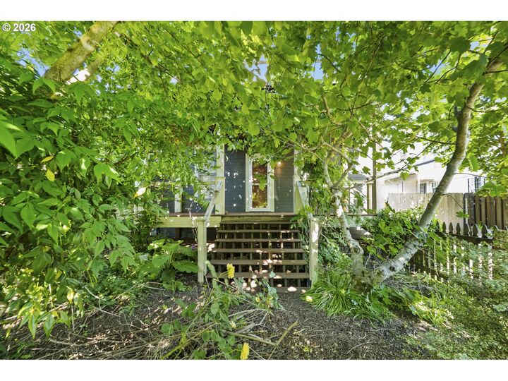Property Photo: 4316 N Montana Ave OR 97217