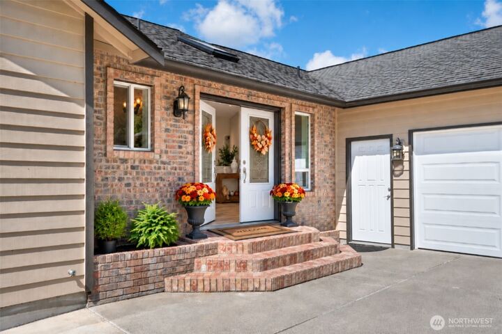 Property Photo:  14110  Glenwood Road SW  WA 98367 