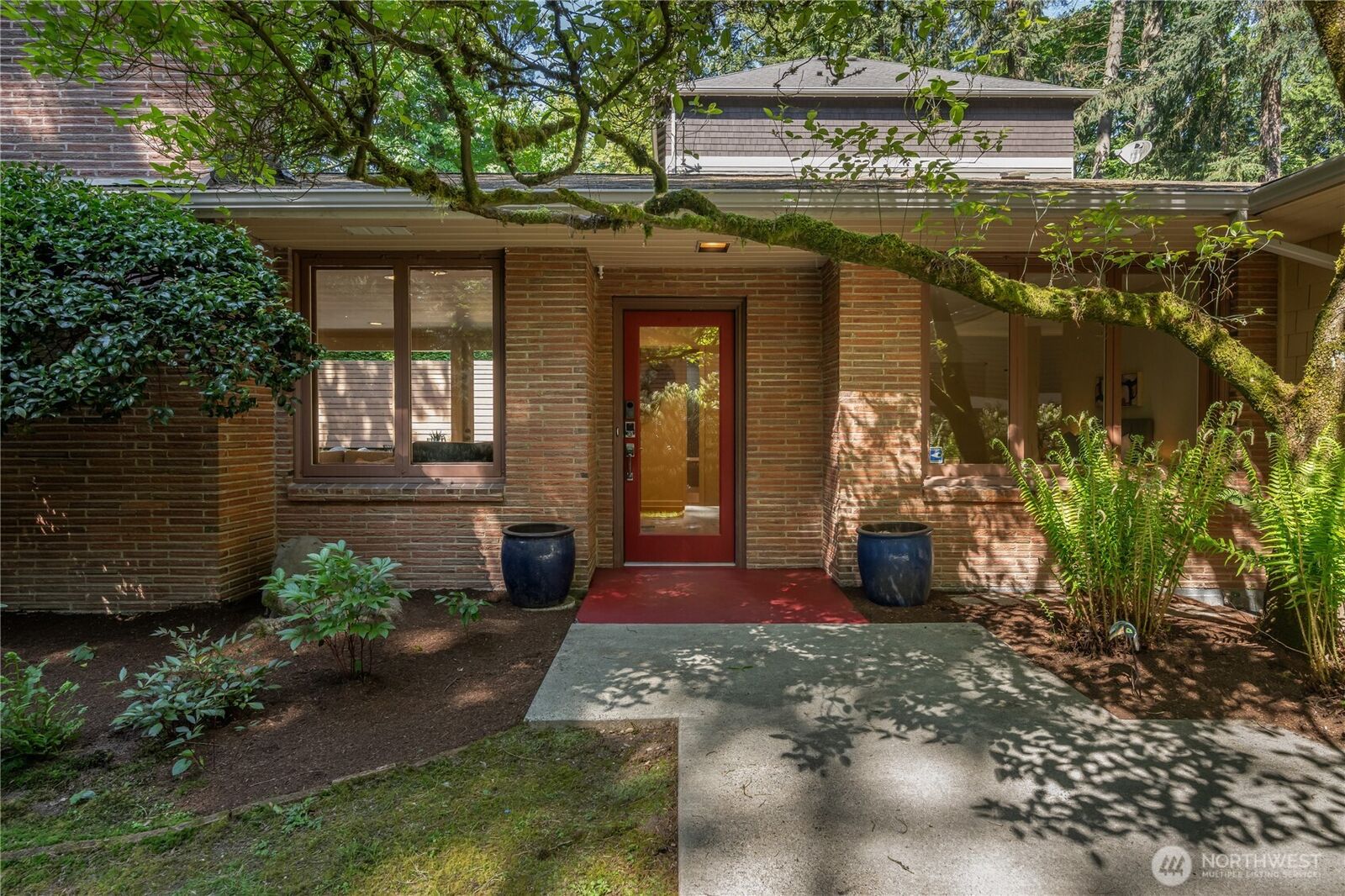 Property Photo:  1207 NE 140th Street  WA 98125 